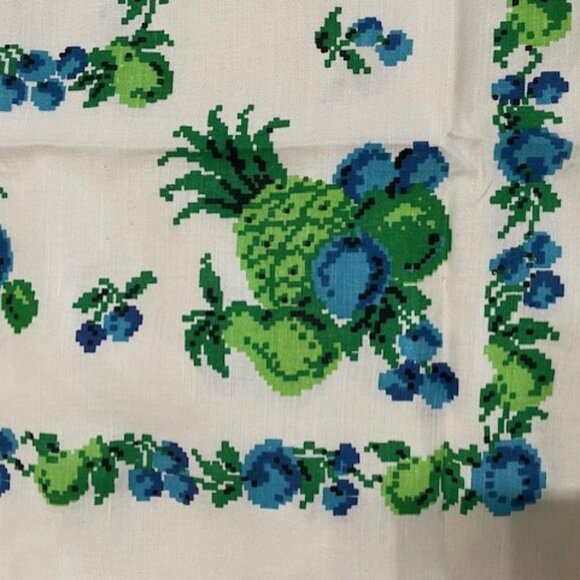 Vintage Linen Rectangular Green & Blue Tablecloth size L: 80” W: 60” - Picture 2 of 3